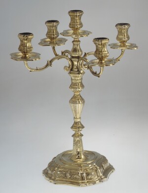 https://en.wikipedia.org/wiki/candelabra